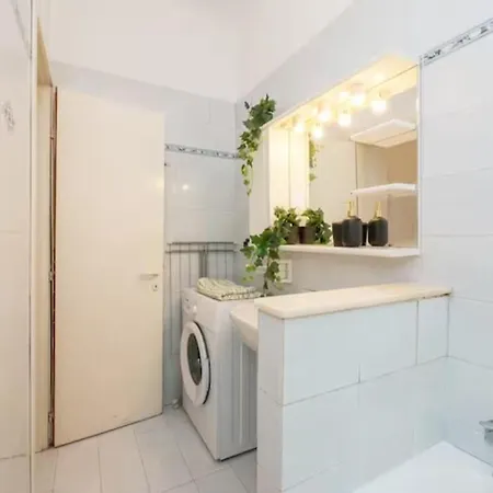 Apartment Ihost - Premuda 17 Milan