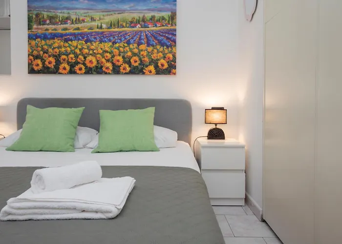 Ihost - Premuda 17 * Mailand